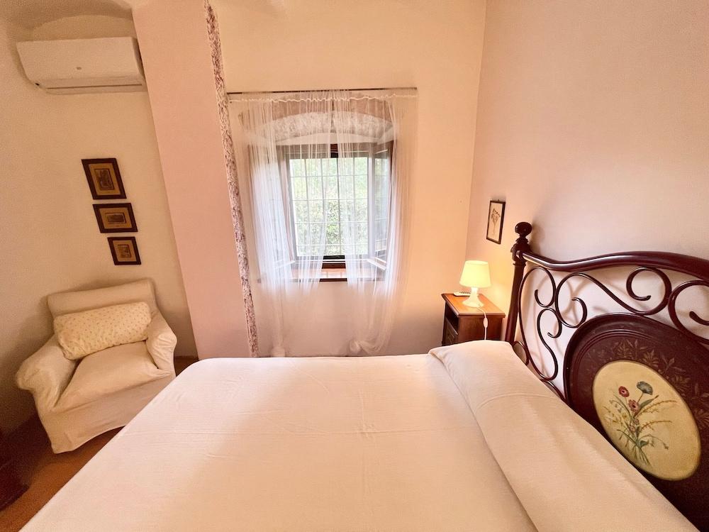 Eve House - Sleeps 4 - Exclusive Pool