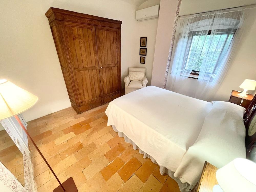 Eve House - Sleeps 4 - Exclusive Pool