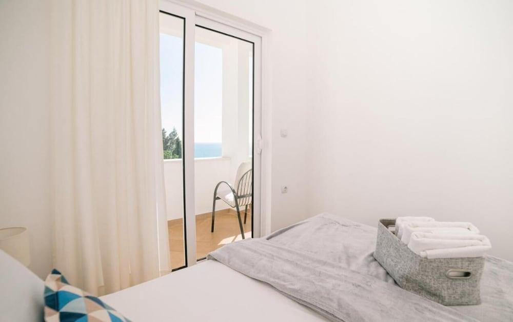 Penthouse Apartment With Panoramic Views