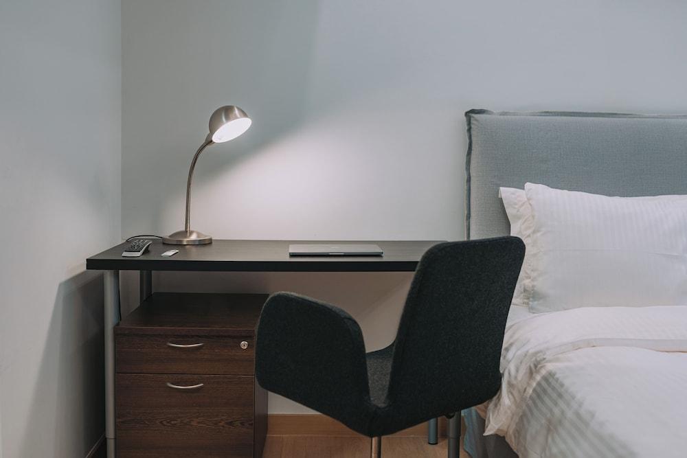 Alimos Luxury 3Bd w Outdoor Jacuzzi