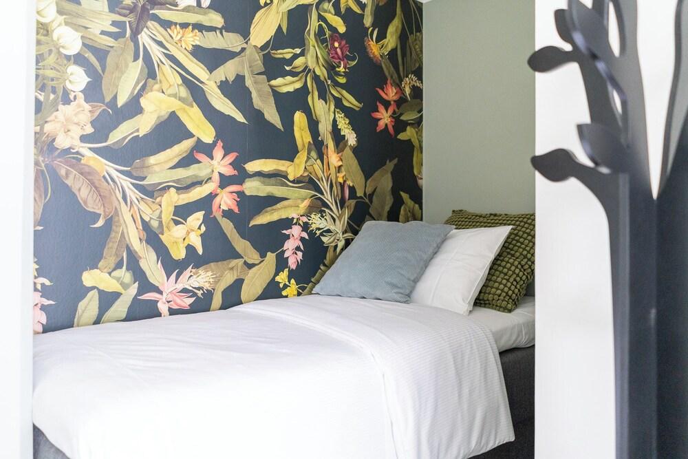 CentralStudio with Rooftop Terrace