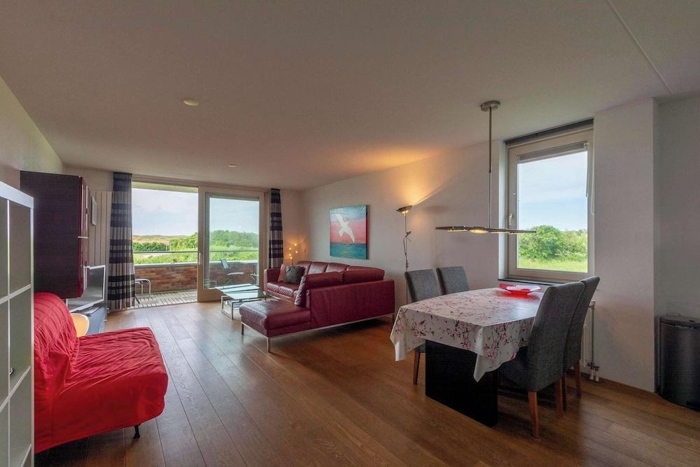 Cozy Apartment With Balcony