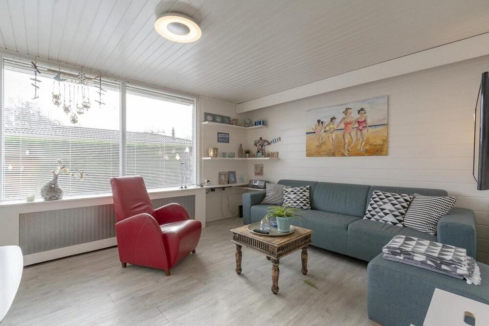 Attractive Holiday Home With Garden