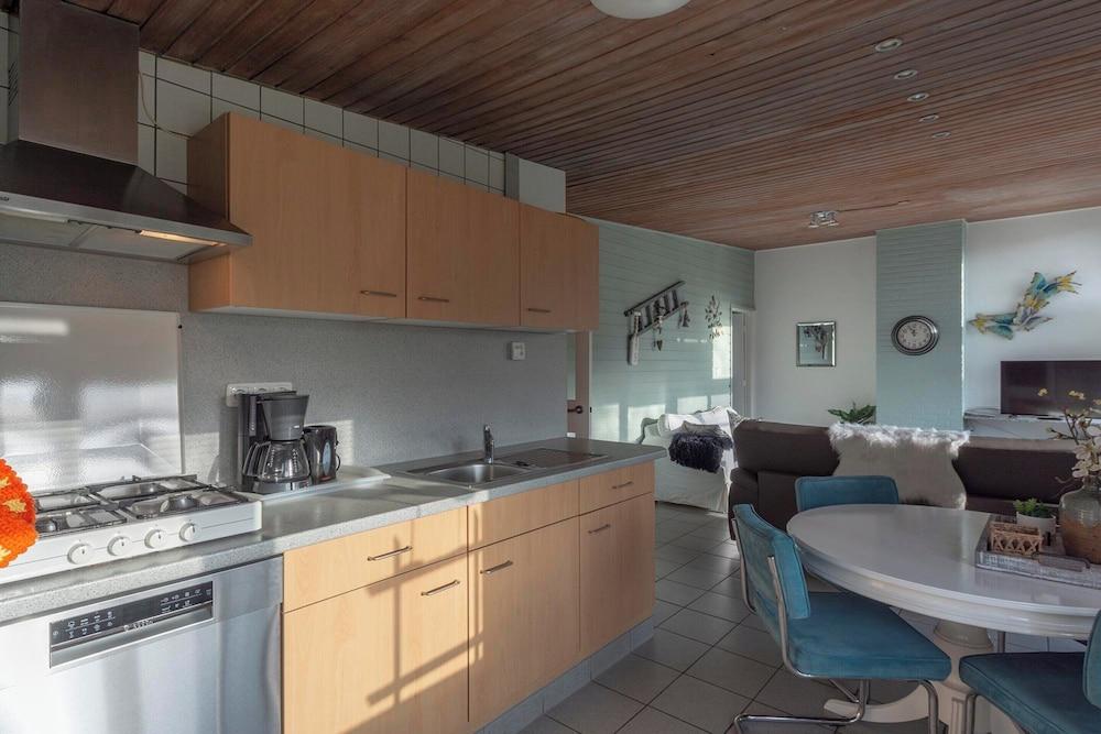 Cozy Bungalow With Patio