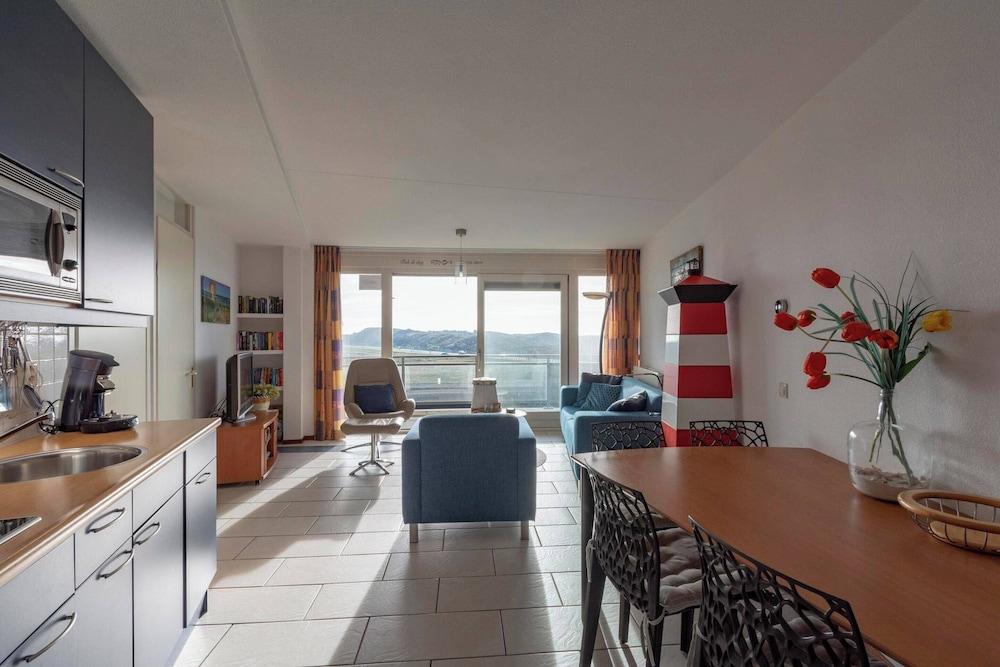 Lovely Apartment Beachside With Balcony