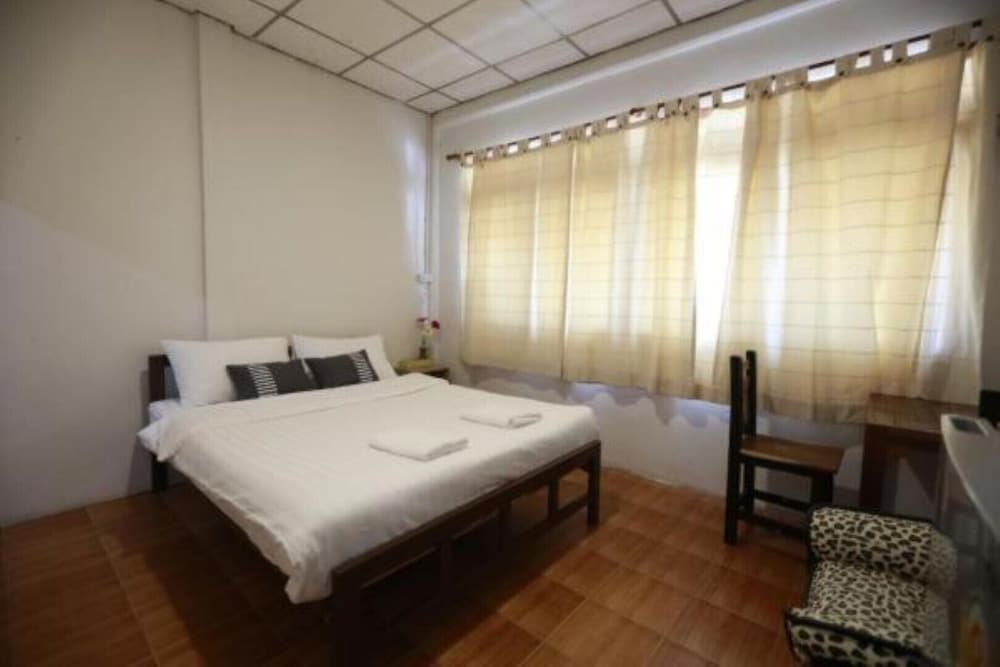 Banana Hostel Donmuang