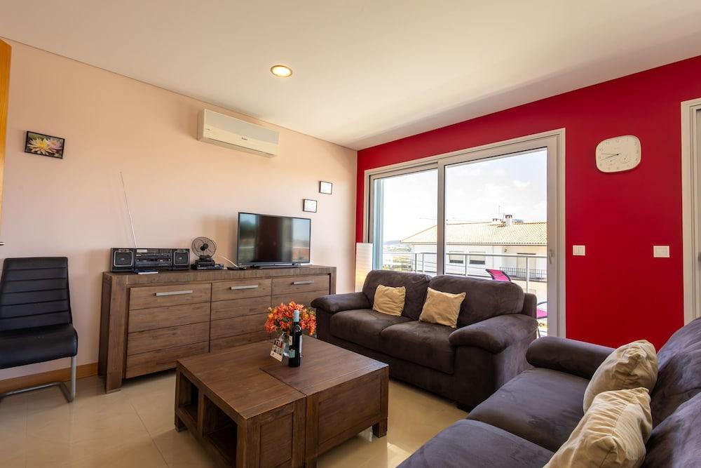 Sunrise - Com Vista Para a Vila