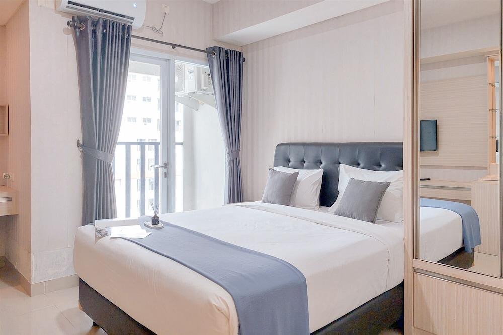 Cozy Living Studio At Paramount Skyline Apartment