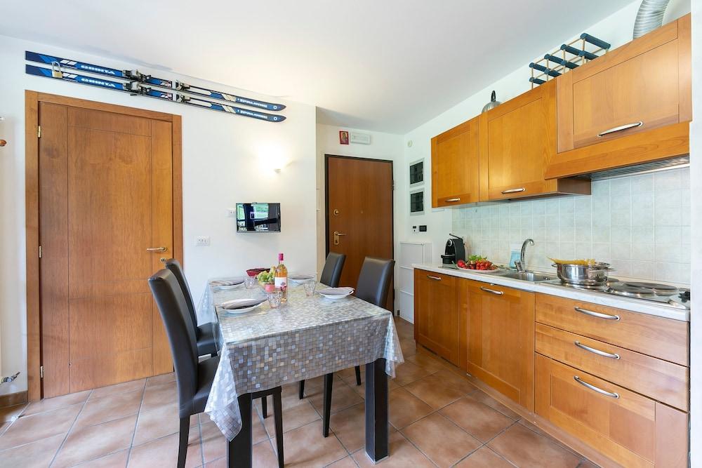 La Marmotta Campo Smith on the Ski Slopes