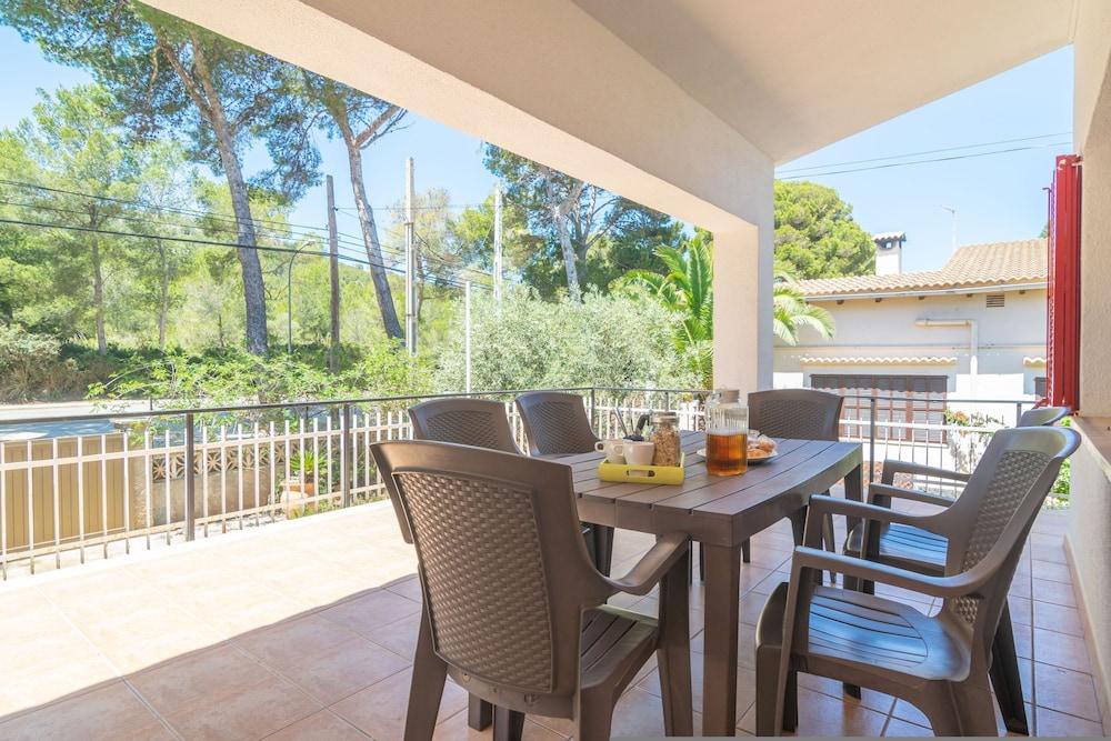 Es Pins in Es Carregador