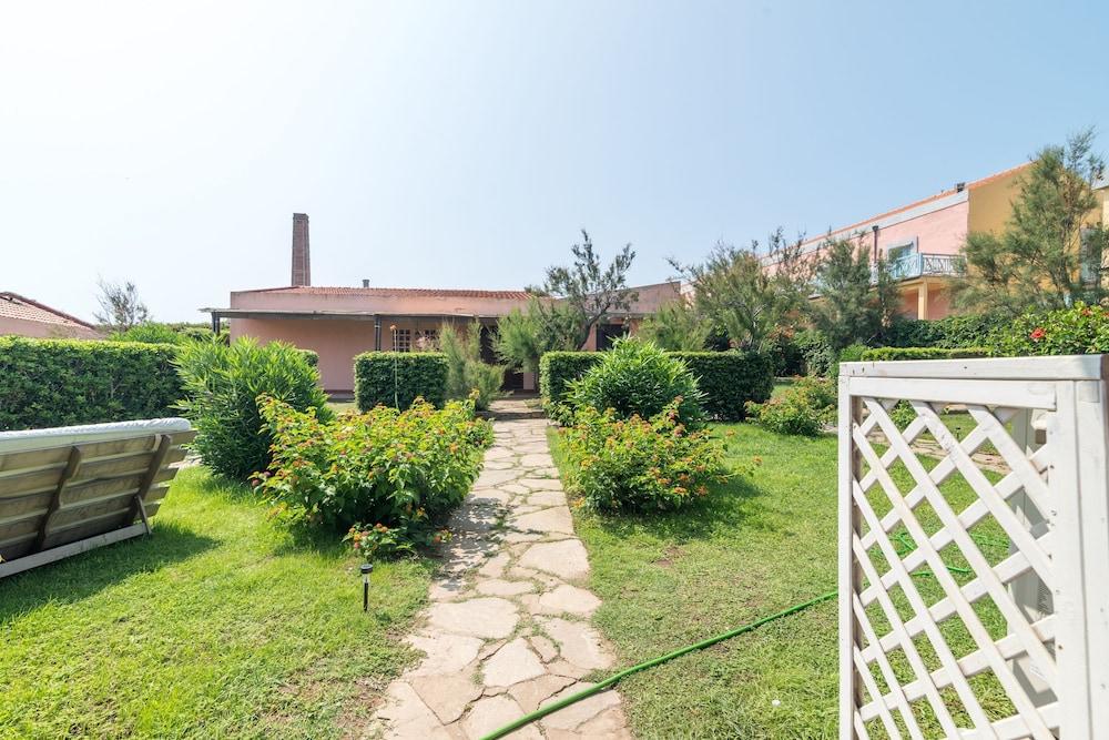 Dimora Ibiscus 50mt From Beach