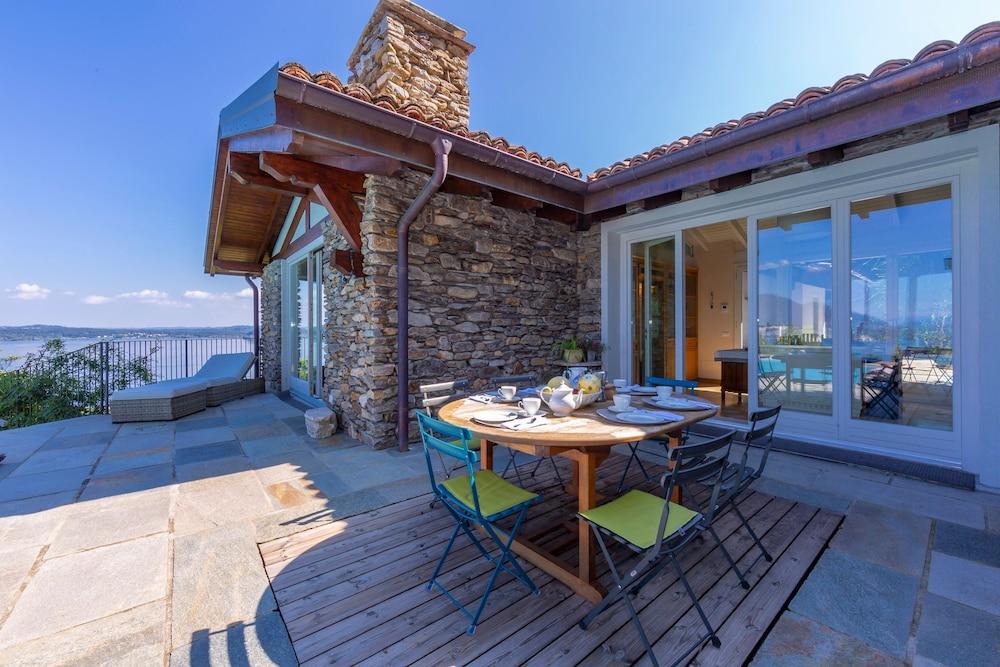 Paradis Relais Pool View EV Recharge