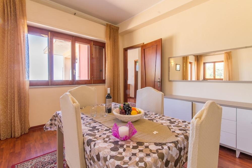 Villa With Volcano View