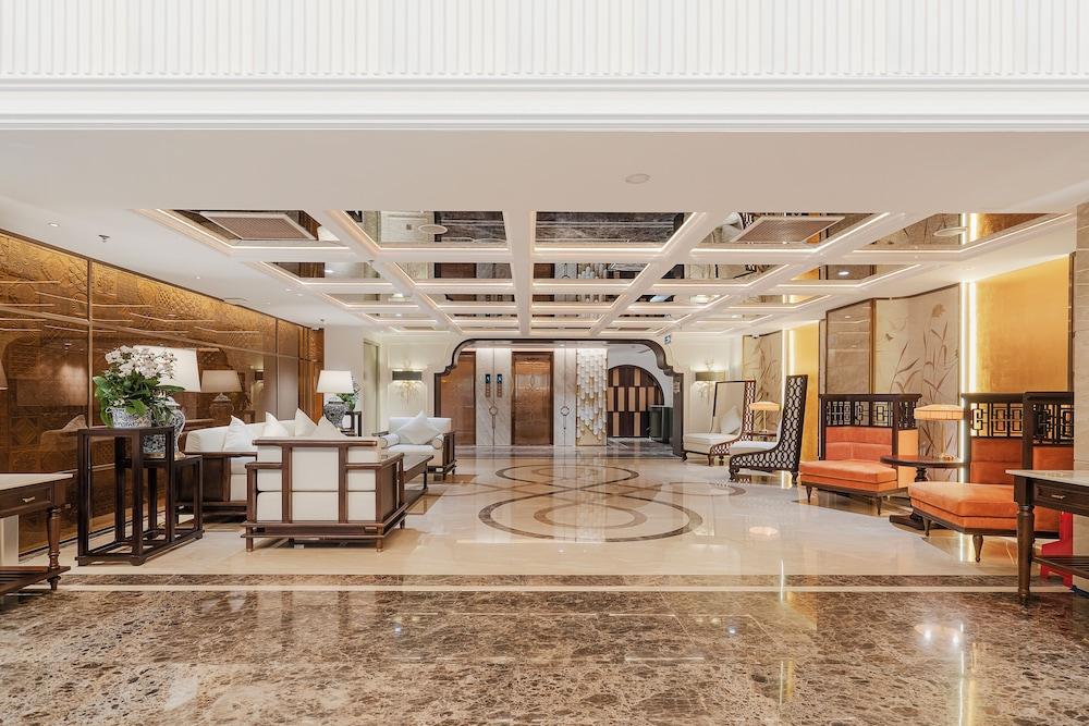 Rue de L'amour Boutique Hotel