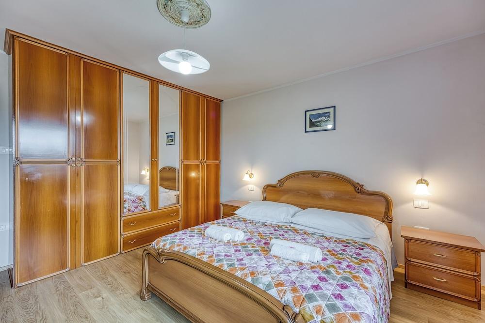 Cesar's Karst Apartment Brin