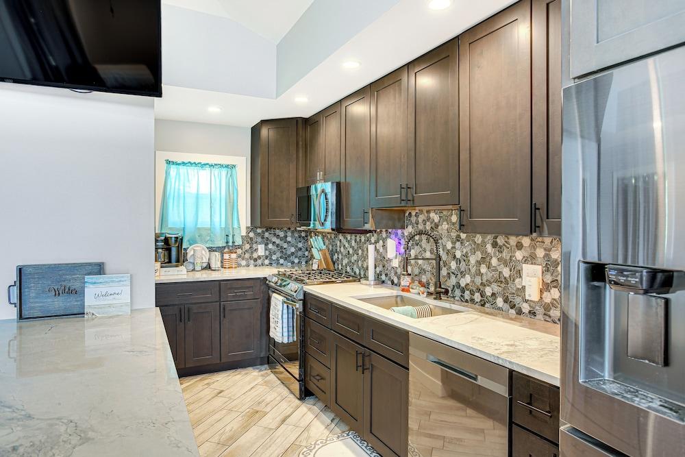 Charming Bear Lake Cottage w/ Dock & Paddleboards!