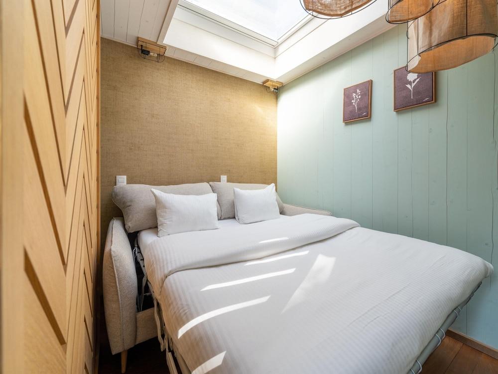 Belvilla Tree Lodge With Terrace