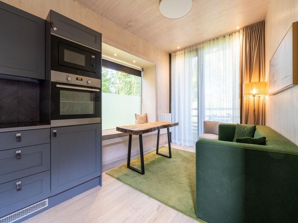 Suite in Forest Dockside Near Tournai