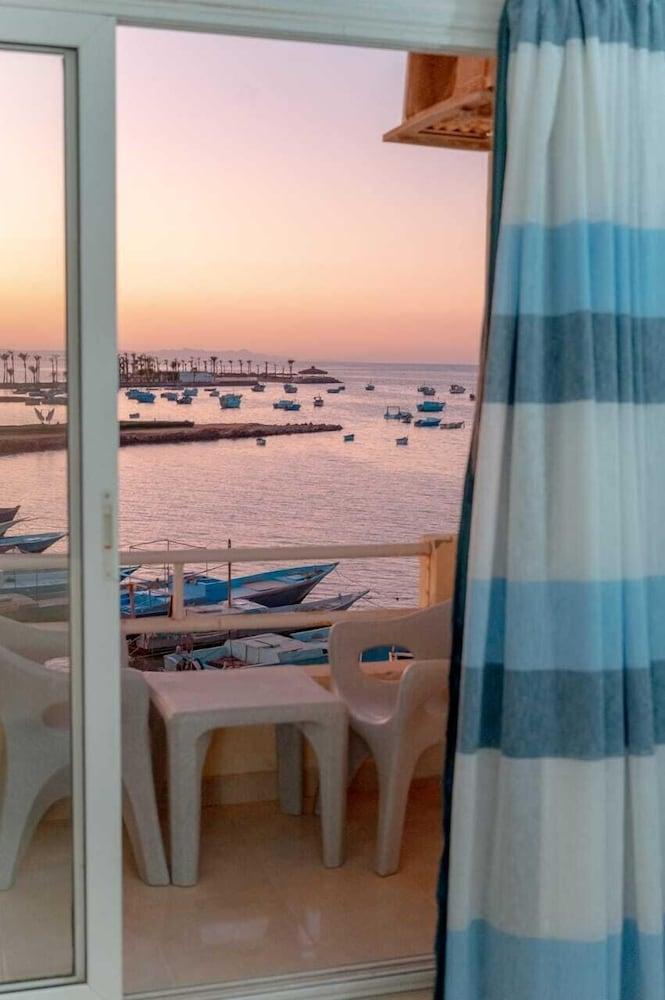 Aquarium Seaview Apartment