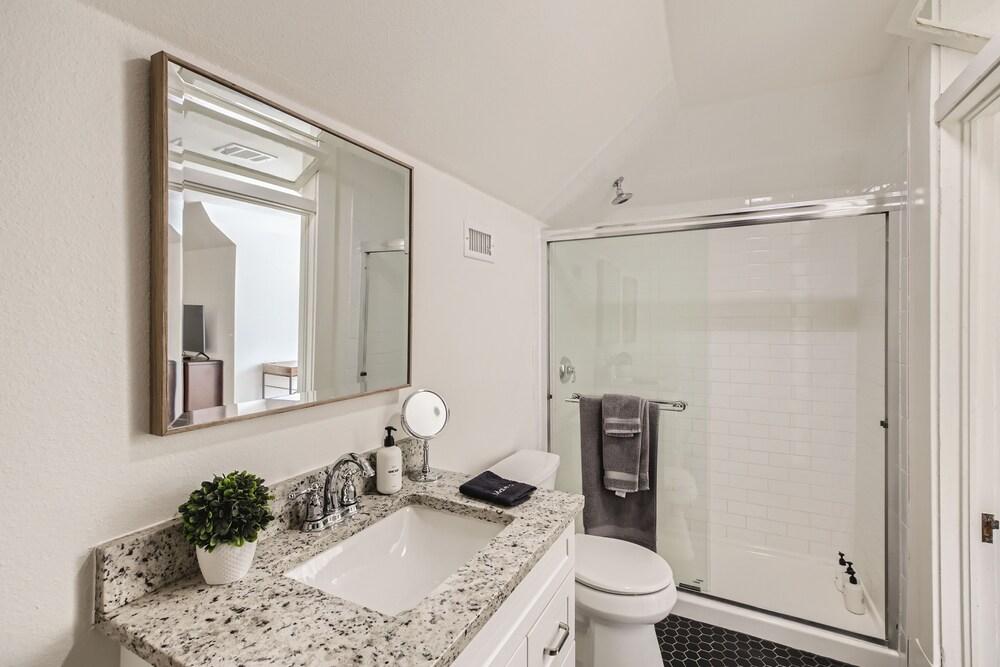 Historic Victorian 2 Mins From Pearl District