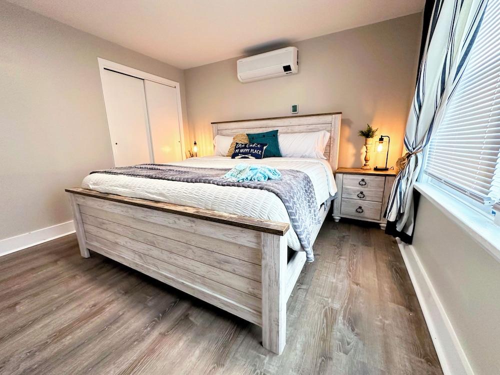 Saratoga Lakeside Retreat