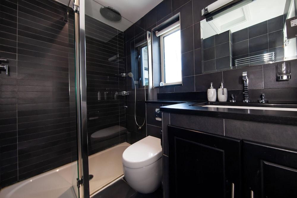 Dublin Retreat Sleeps 6 With Parking