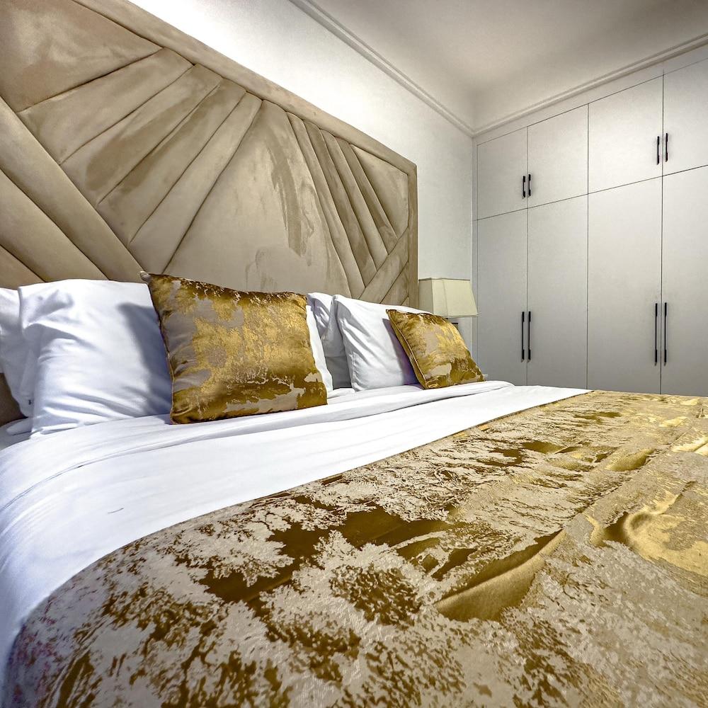 Da'Bryl Luxury Suites