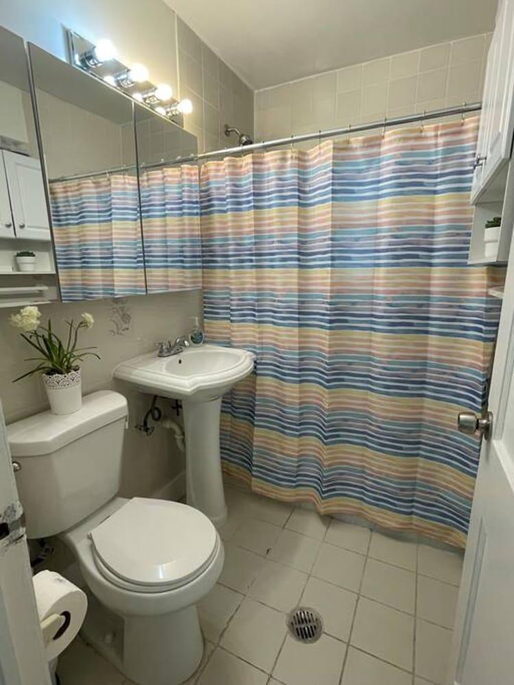 Cozy and Super Location 2 BR