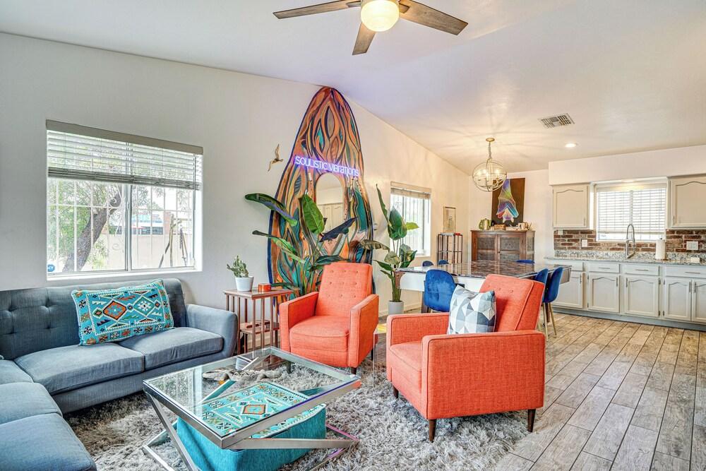 Tucson Retreat w/ Fire Pit: 4 Mi to Downtown!