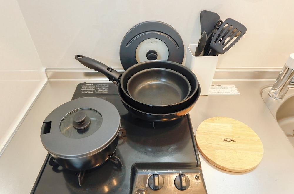 LIVION V Hatagaya by Tranova