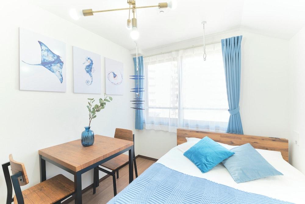 Fuente Nishi Sugamo by Tranova