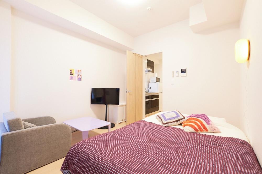 G-Stage 01 IKEBUKURO by Tranova