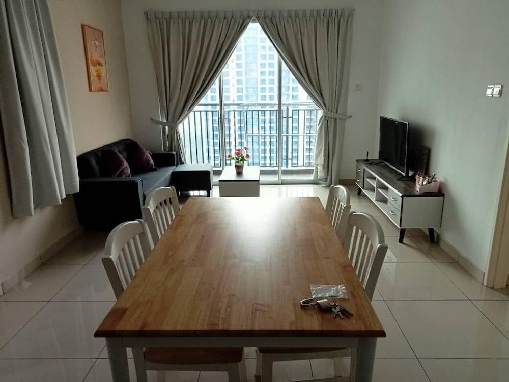 Aliff Avenue 2103 By Natol