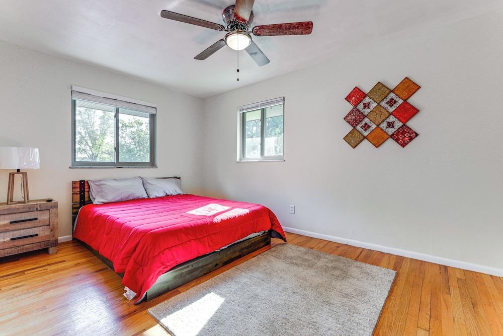 Dayton Home 4 Mi to Downtown, Pets Welcome!