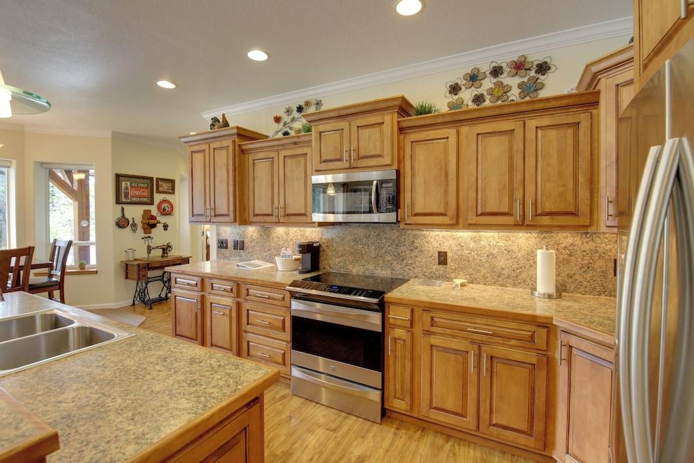 Clark Fork Riverfront Home w/ Dock!