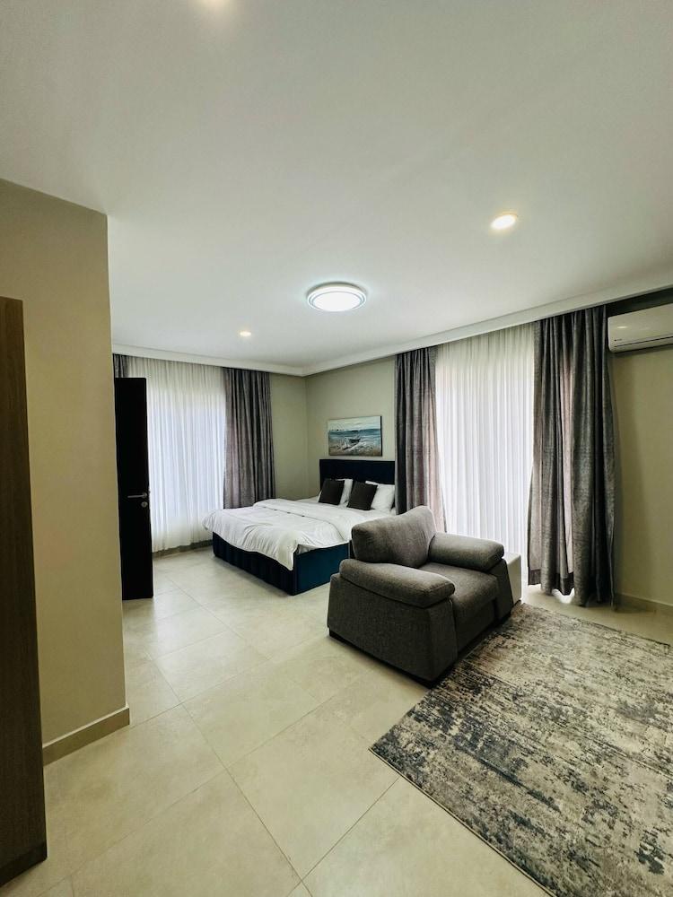 Welcome To Ninamo Suites