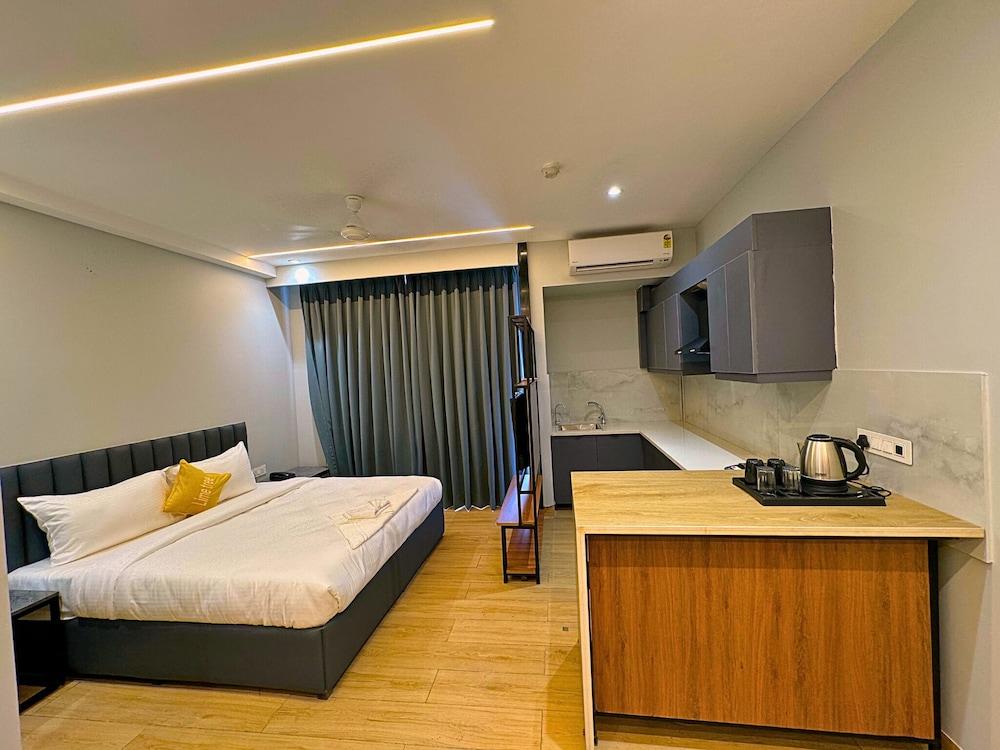 Lime Tree Hotel Sector 51 Gurgaon