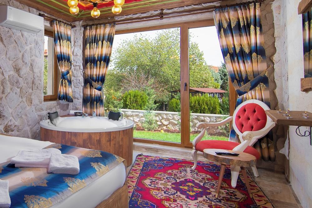 Cappadocia Fiesta Stone House