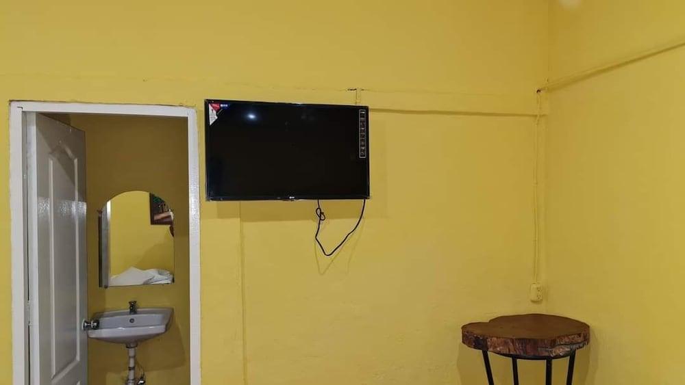 Andino's Hotel Bar y Rest El Viejo