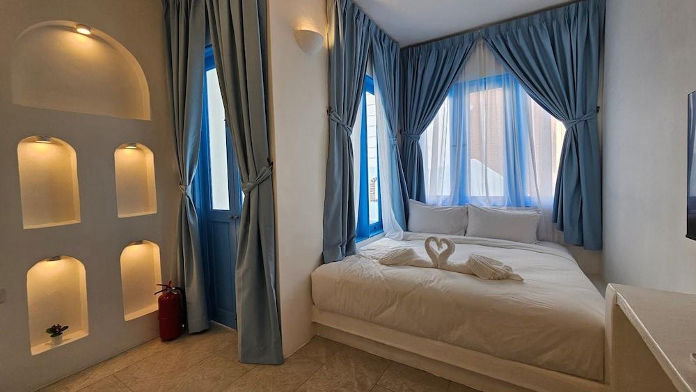 Ipoh Santorini Hideaway Hotel Inspired