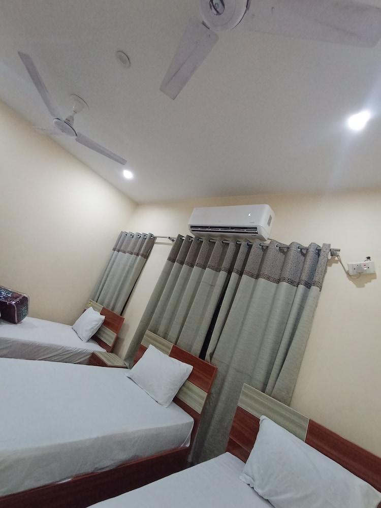 Chandi Hotel and Apartments