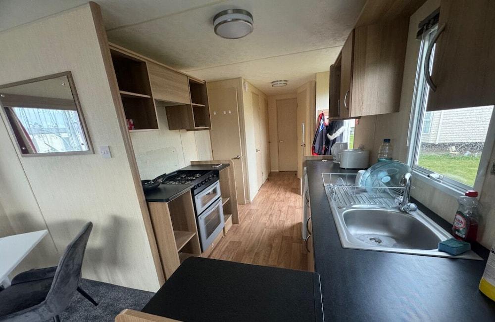 ajs Caravan Hire Rhyl 3 bed 8 Birth