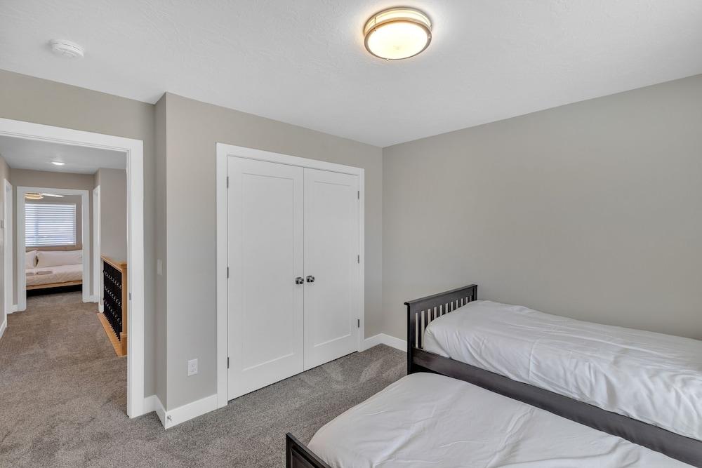 The Ideal Gateway by RedAwning