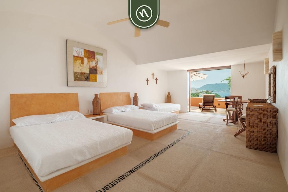 Punta Ixtapa PH6 in Guerrero