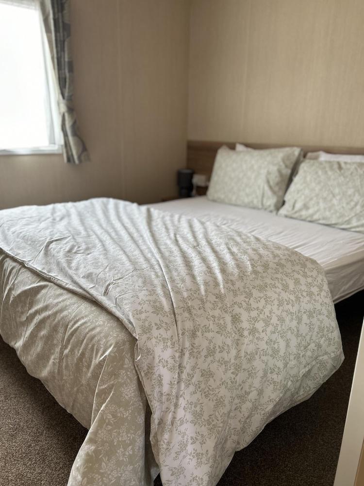 Coastal Retreat Luxury Caravan Home Away From Home