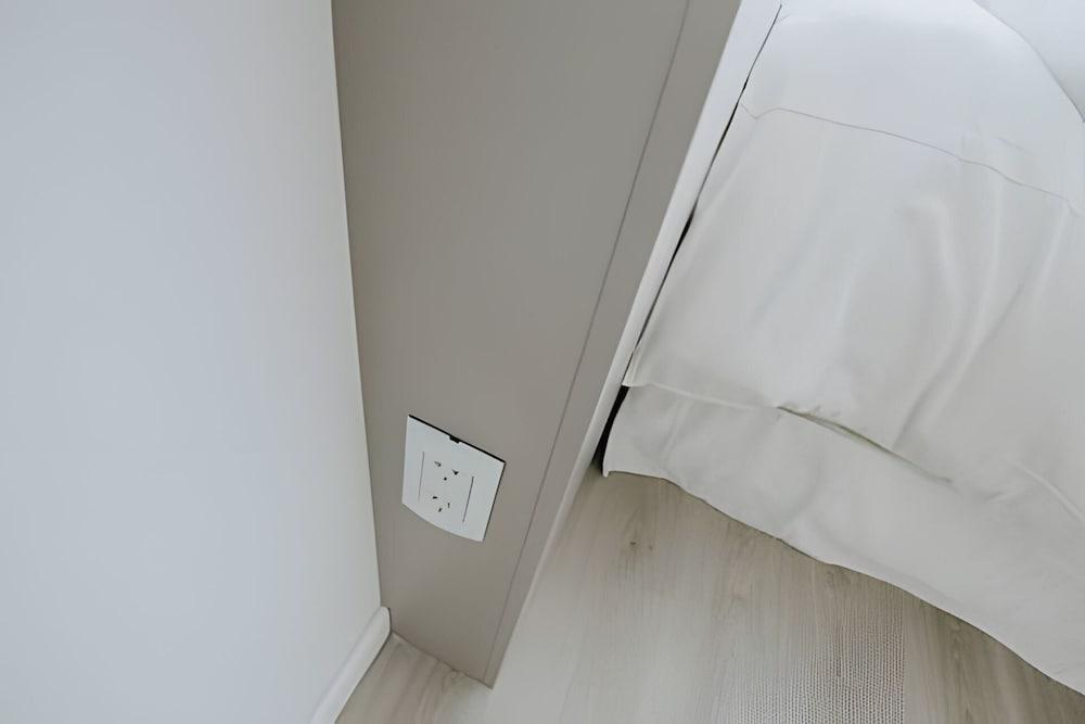 Aunaisin - Nona Kate