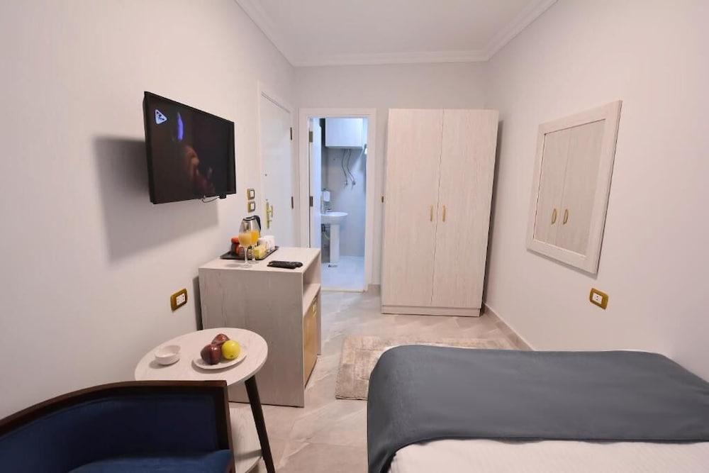 Topview Pyramids And Museum