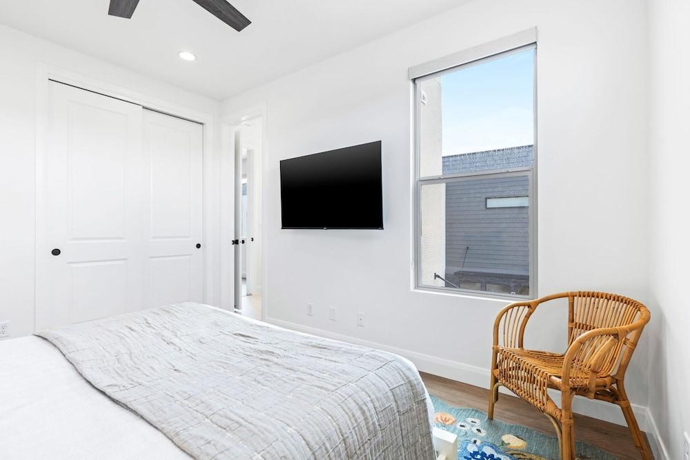 Beachcomber Bliss 8 Bedroom Townhouse