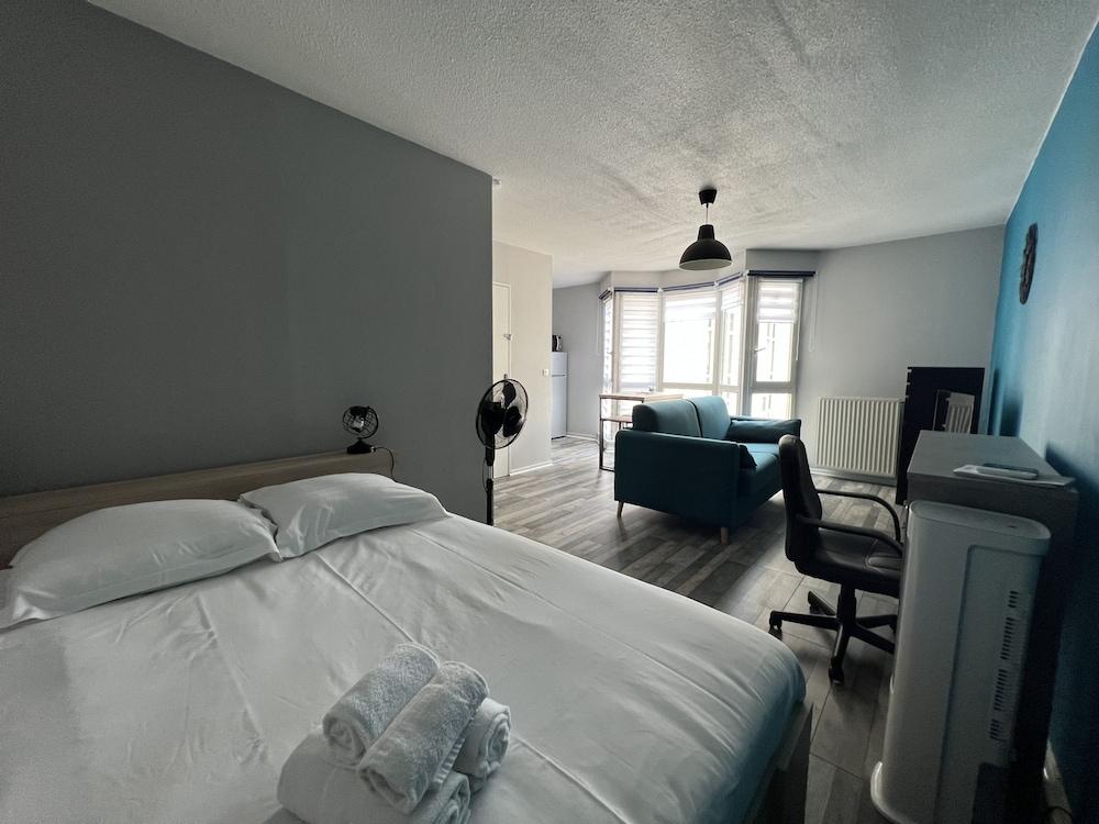 Piscine Olympique - Premi re Conciergerie