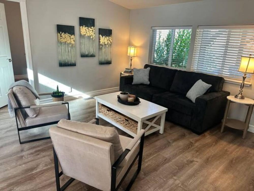 Enchanting Getaway: Farmhouse and Tiny House Duo